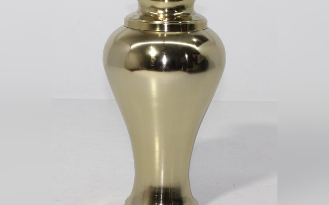FLOWER VASES-TABLE TOPS