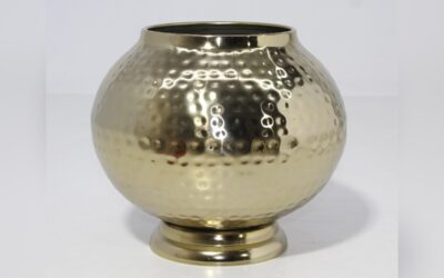 FLOWER VASES-TABLE TOPS
