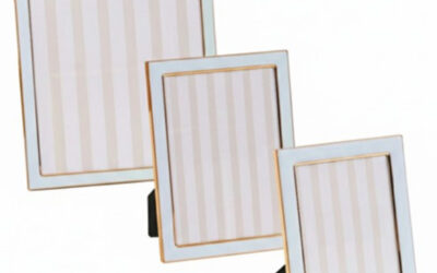 PHOTO FRAMES