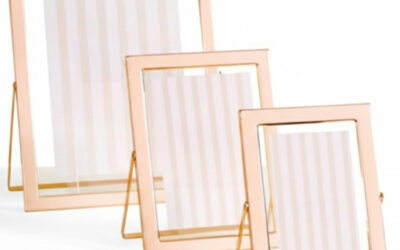 PHOTO FRAMES