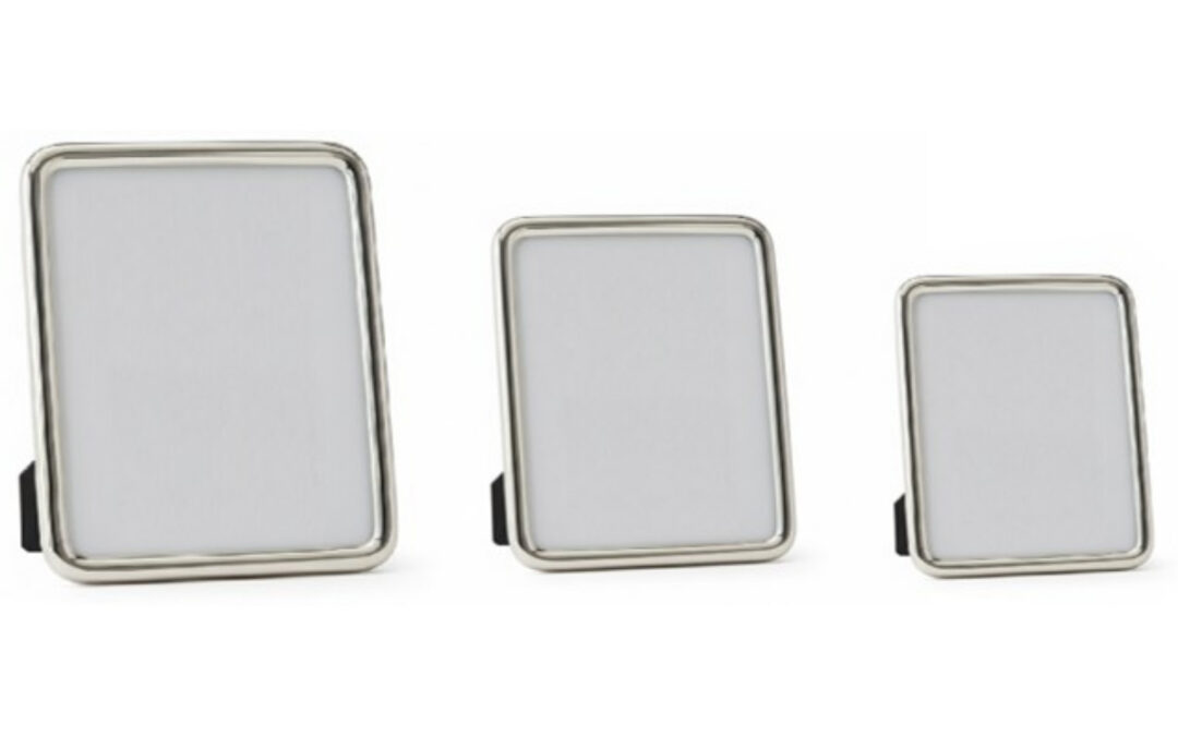 PHOTO FRAMES