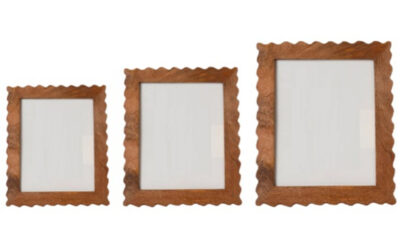 PHOTO FRAMES