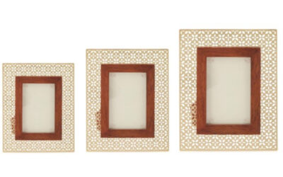 PHOTO FRAMES